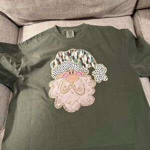 Santa Claus Christmas shirt xl comfort colors green